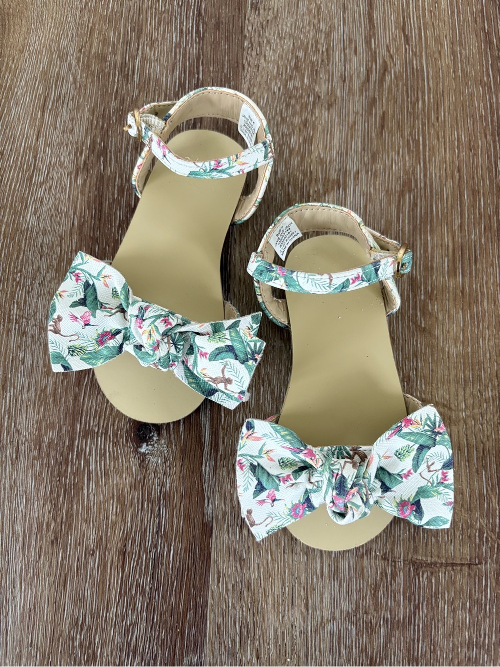 EUC Janie and Jack Tropical Jangle Bow Sandal Size: Toddler 6C| Vacation, Summer